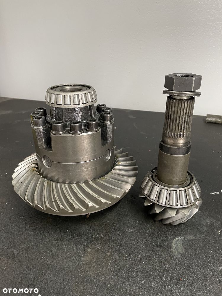 Dyferencjał wałek ataku mostu ZF MS-E3060 koparka volvo EW160C komplet - 2