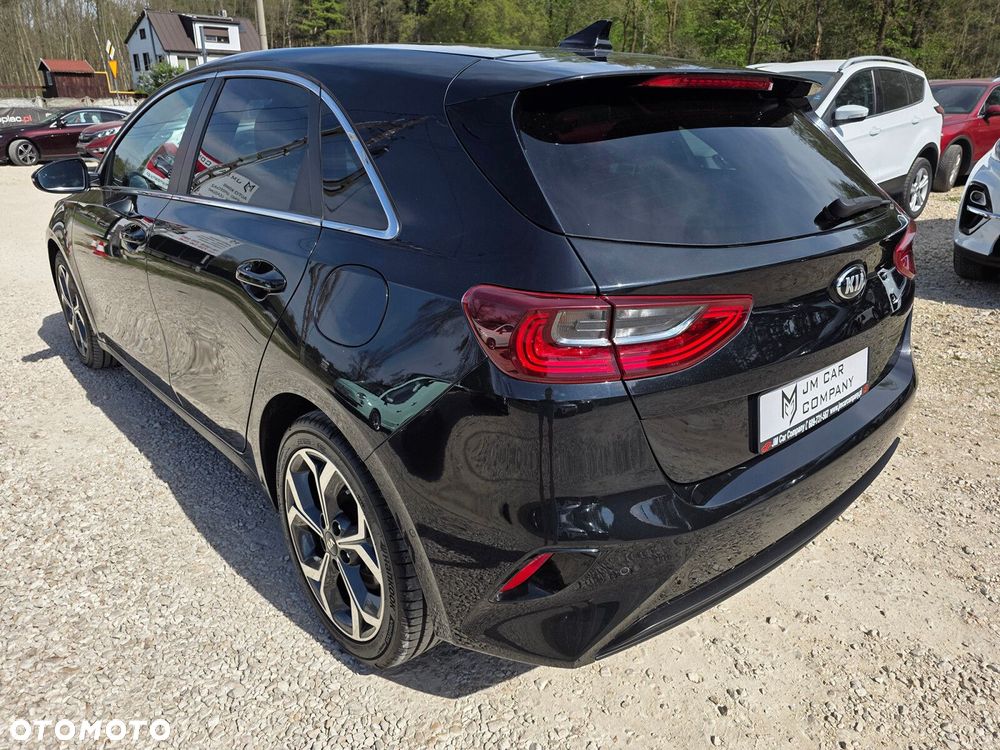 Kia Ceed - 26