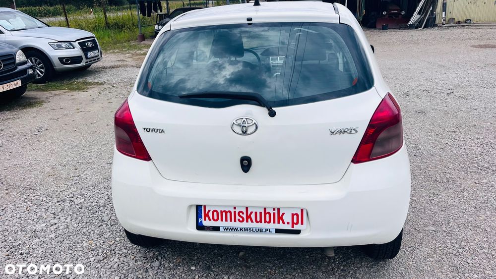 Toyota Yaris - 18