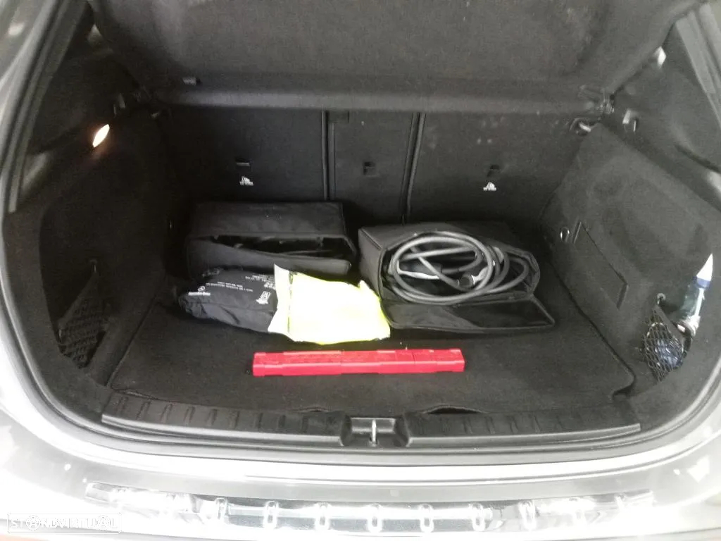 Mercedes-Benz GLA 250 e Style - 13