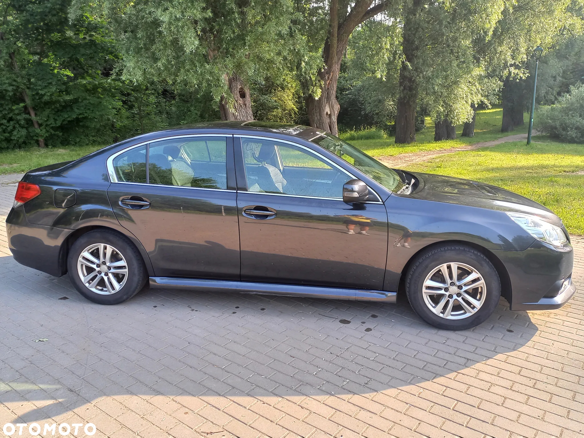 Subaru Legacy 2.0 D Comfort - 3