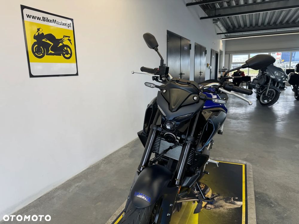 Yamaha MT - 33