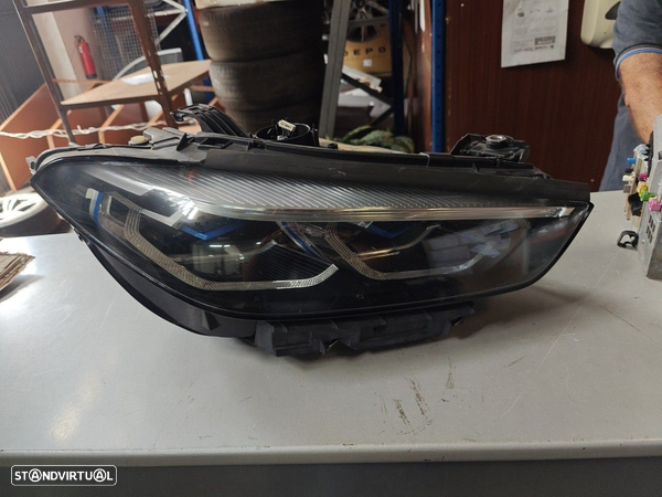 Farol Frente Direito / Otica Direita Bmw 8 Cabriolet (G14, F91)  A9 87