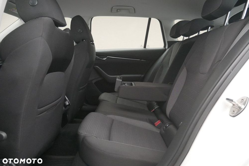 Skoda Octavia 1.5 TSI ACT Ambition - 15