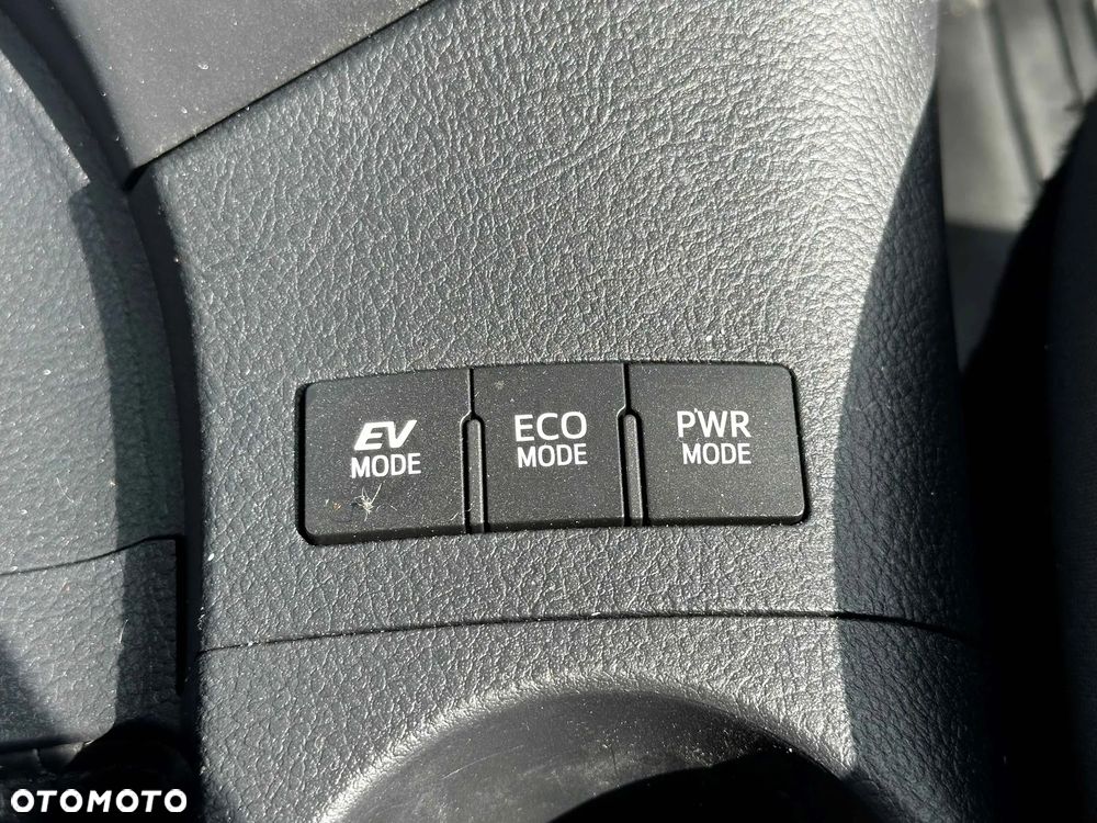 Toyota Auris 1.8 VVT-i Automatik Free Style - 31