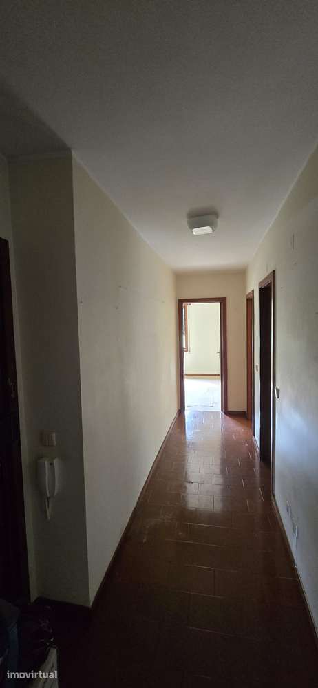 Excelente apartamento, Boa exposição solar e localização - Grande imagem: 5/12