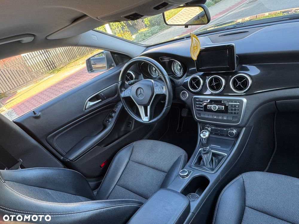 Mercedes-Benz CLA 180 - 20