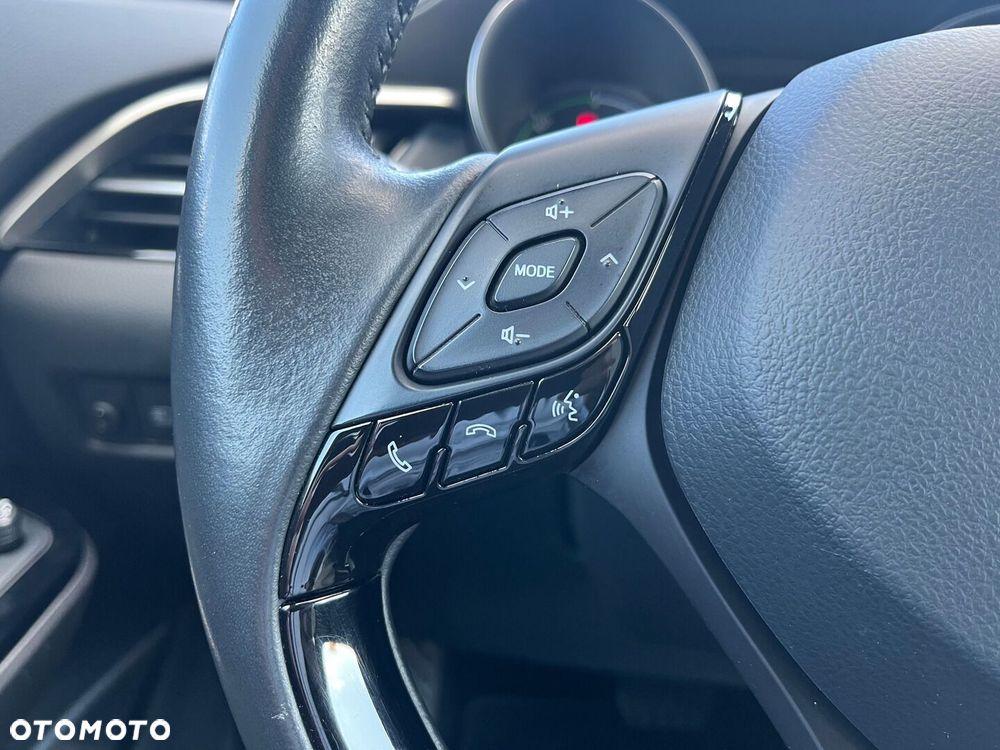 Toyota C-HR 2.0 Hybrid Executive - 12