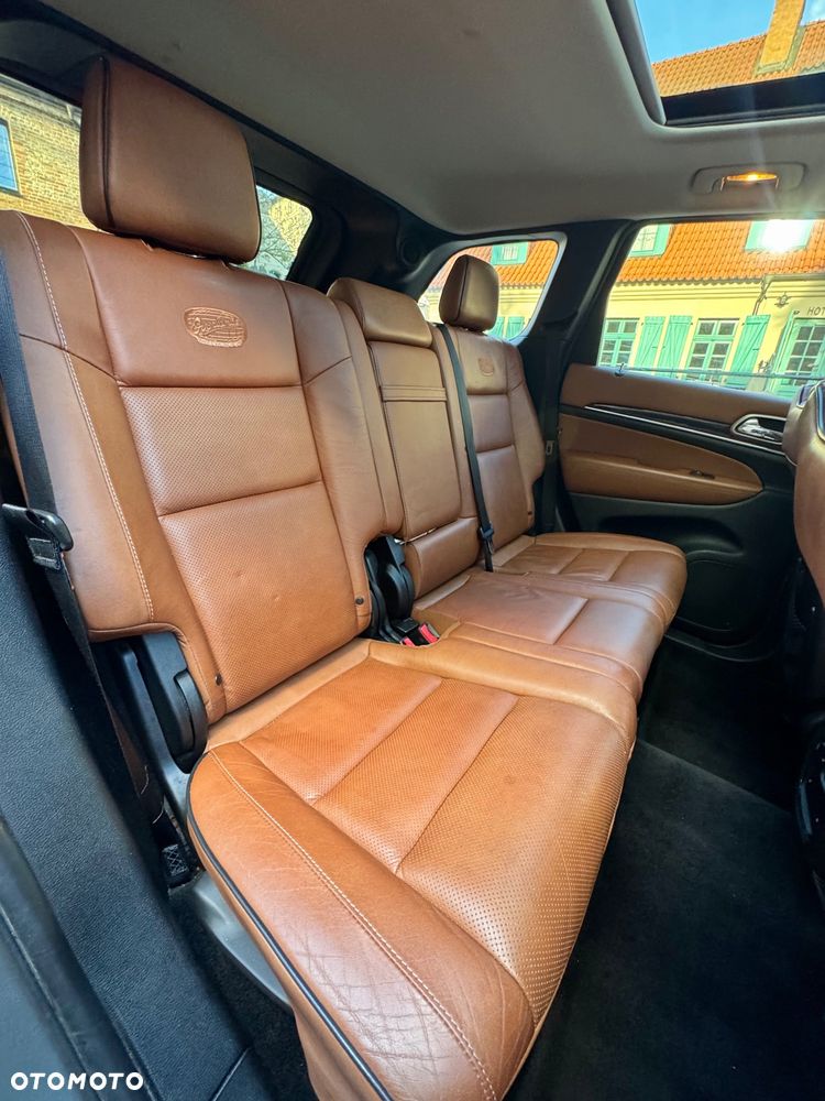 Jeep Grand Cherokee - 31