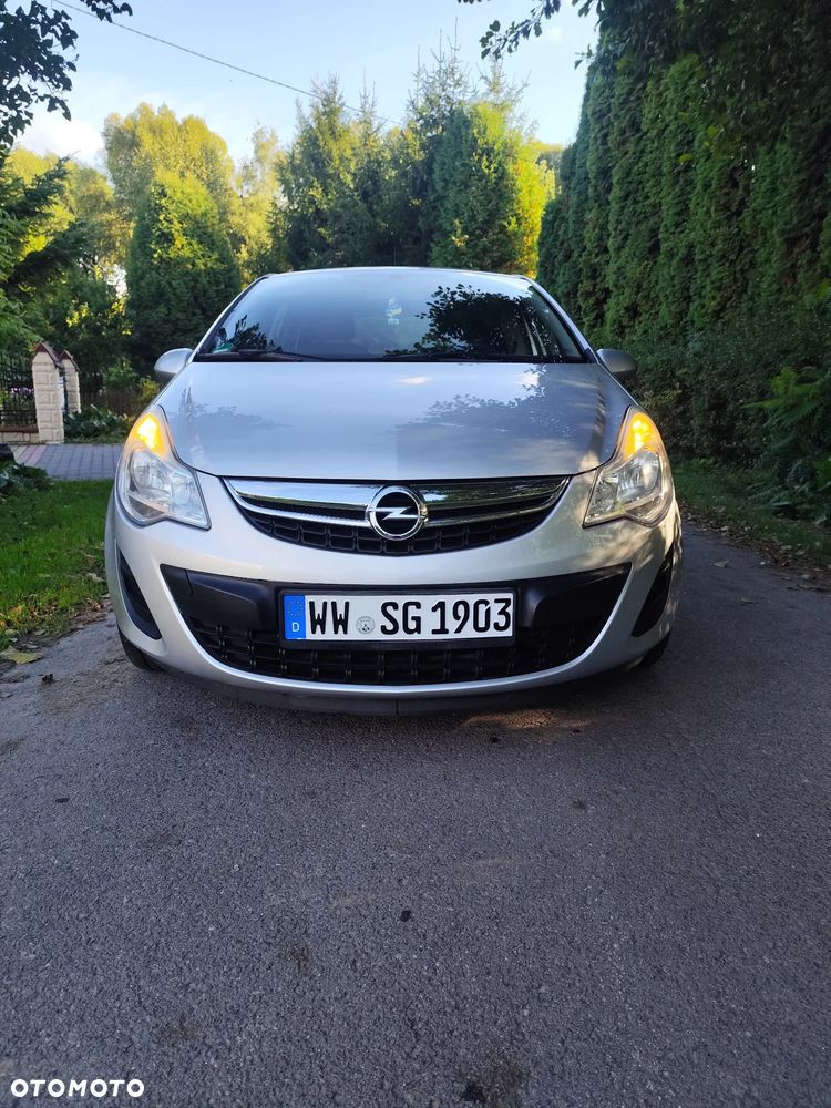 Opel Corsa 1.2 16V Cosmo - 3
