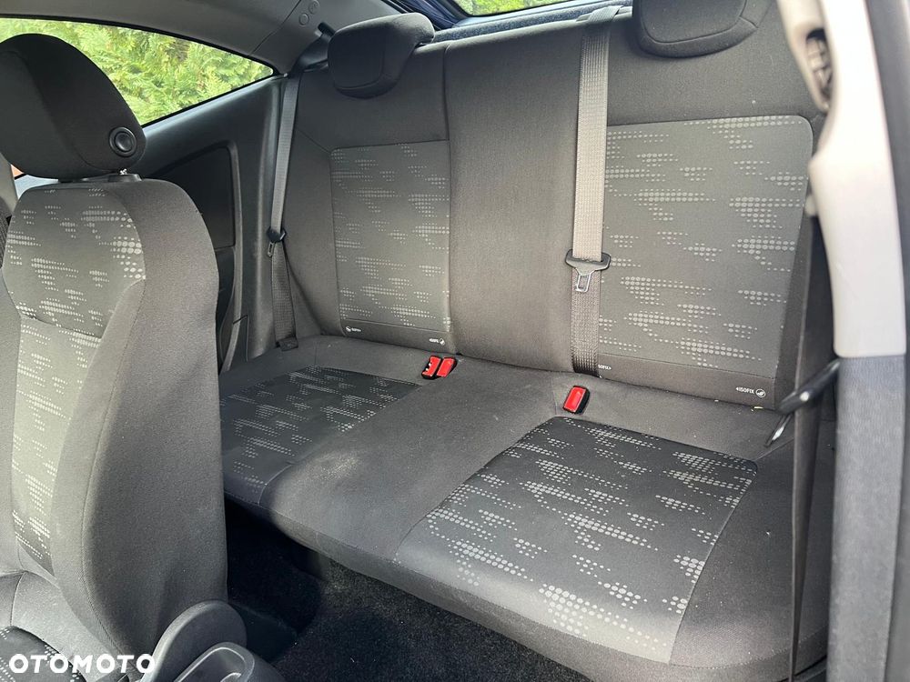 Opel Corsa - 10