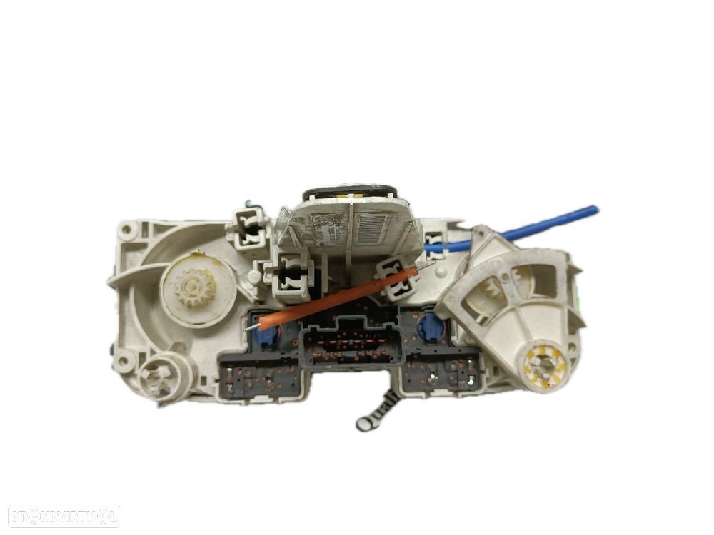 Comando / Botão De Sofagem / Climatronic Nissan Micra Iii (K12) - 2