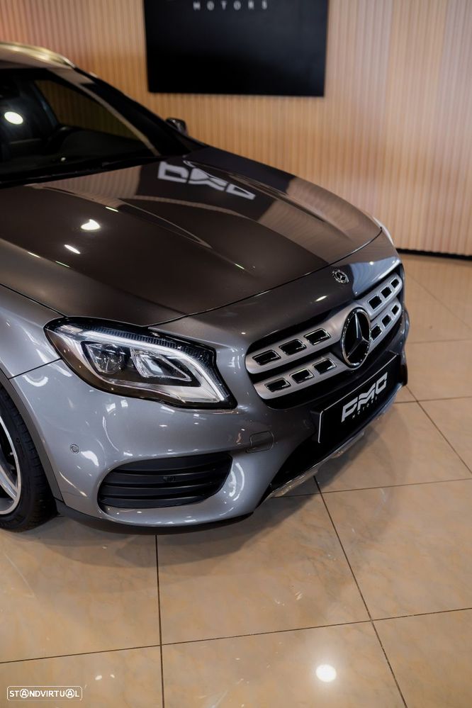 Mercedes-Benz GLA 200 - 11