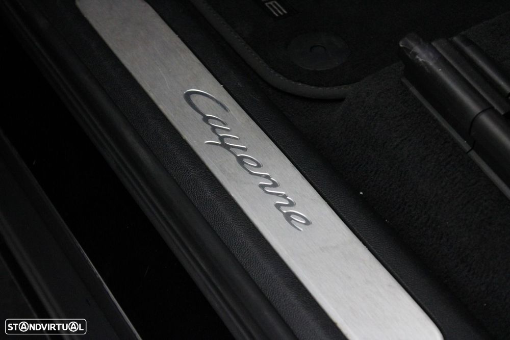 Porsche Cayenne E-Hybrid - 13