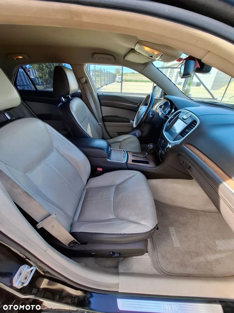 Lancia Thema 3.0 V6 CRD 24V Automatik Executive - 9