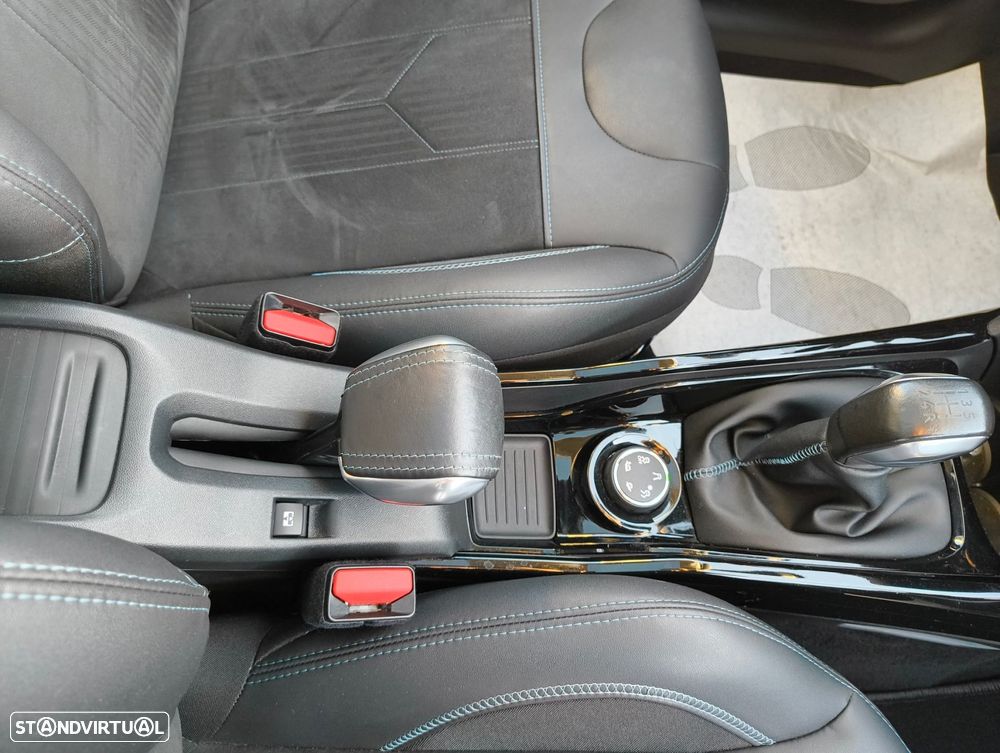 Peugeot 2008 1.2 PureTech Crossway - 23