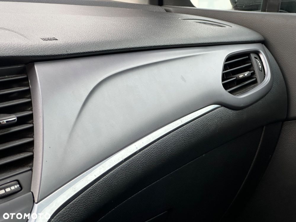 Opel Astra 1.6 BiTrb D (CDTI) Start/Stop Innovation - 38