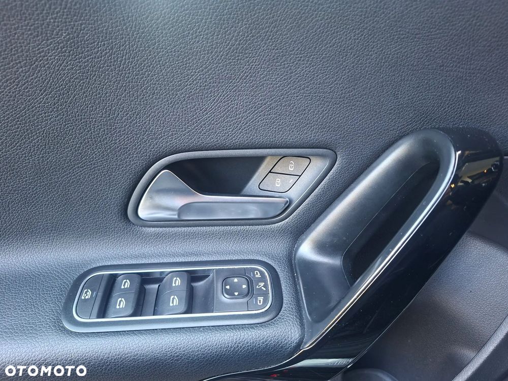 Mercedes-Benz Klasa A 160 Advanced Progressive - 35