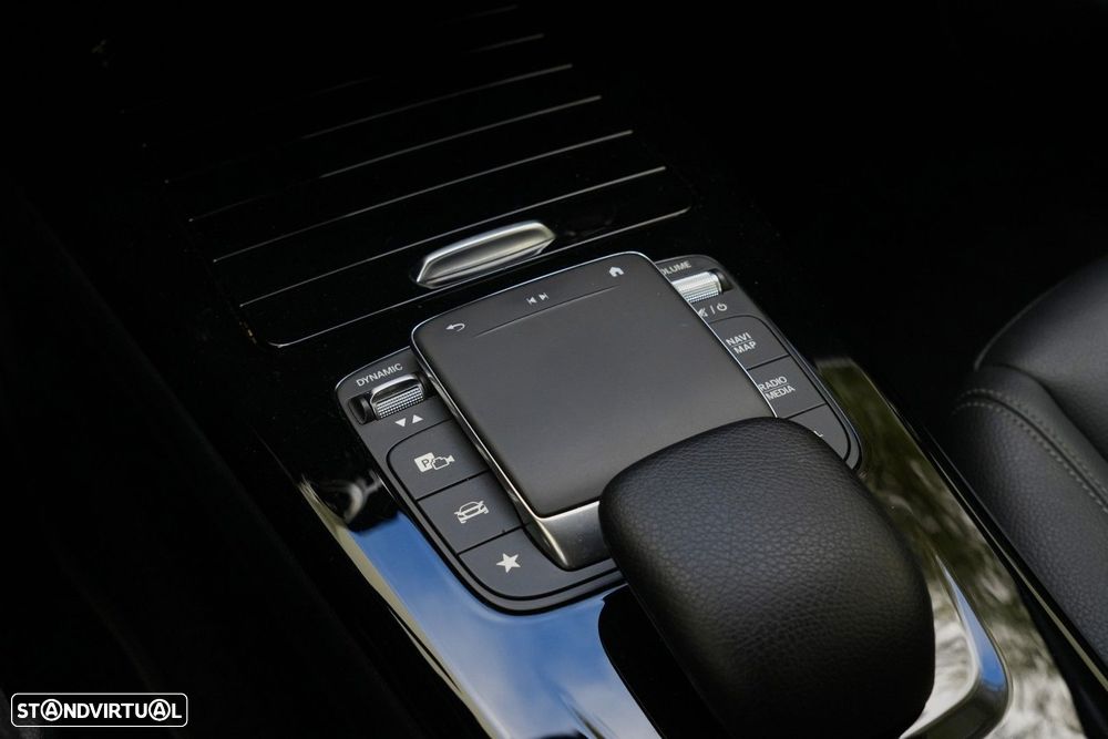 Mercedes-Benz CLA 180 Standard - 20