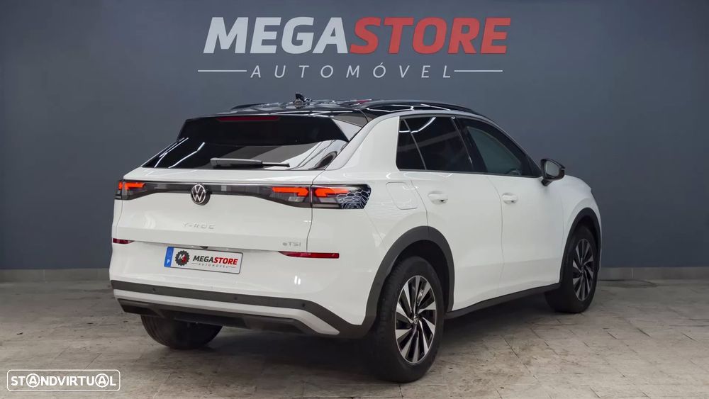 VW T-Roc 1.5 eTSI Life DSG - 8