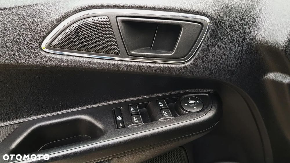 Ford B-MAX 1.4 Ambiente - 16