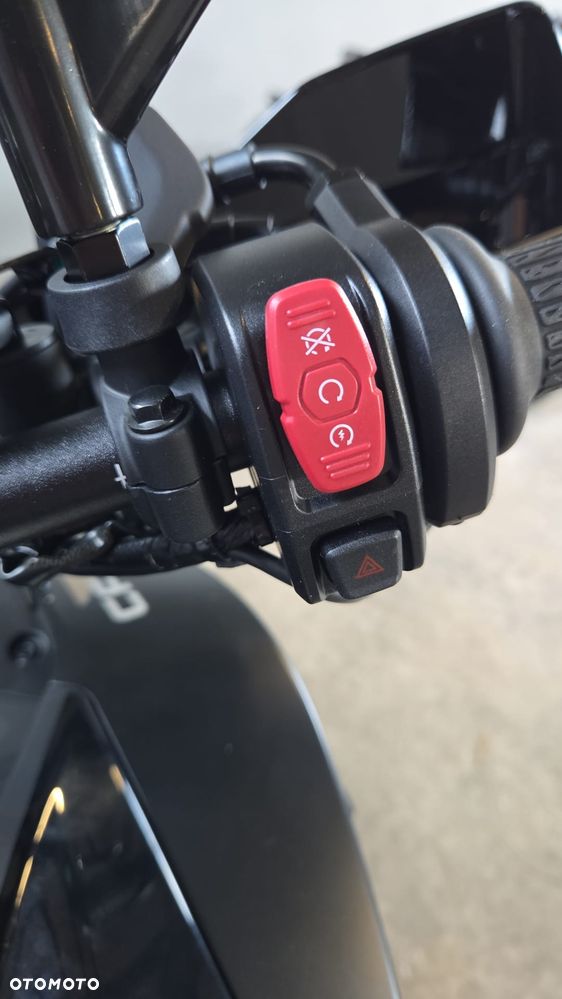CFMoto 700MT - 14