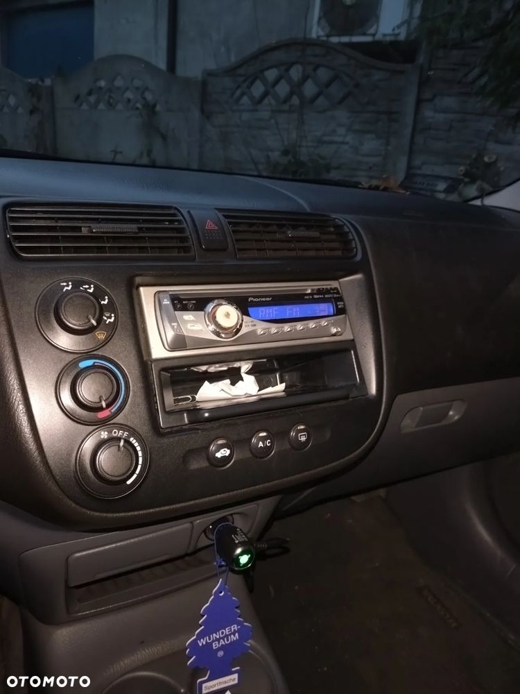 Honda Civic 1.6i LS - 6