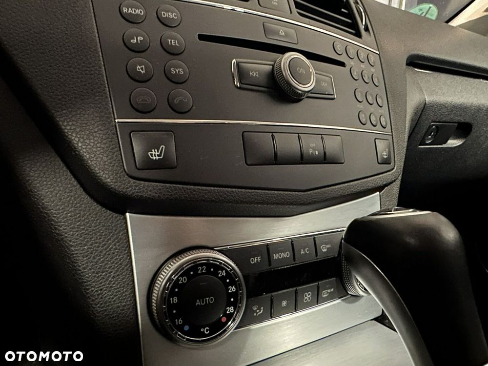 Mercedes-Benz Klasa C 200 7G-TRONIC Avantgarde Edition - 14