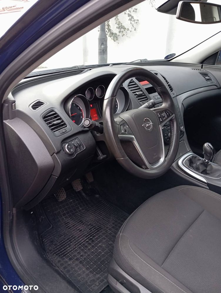 Opel Insignia 1.6 - 5