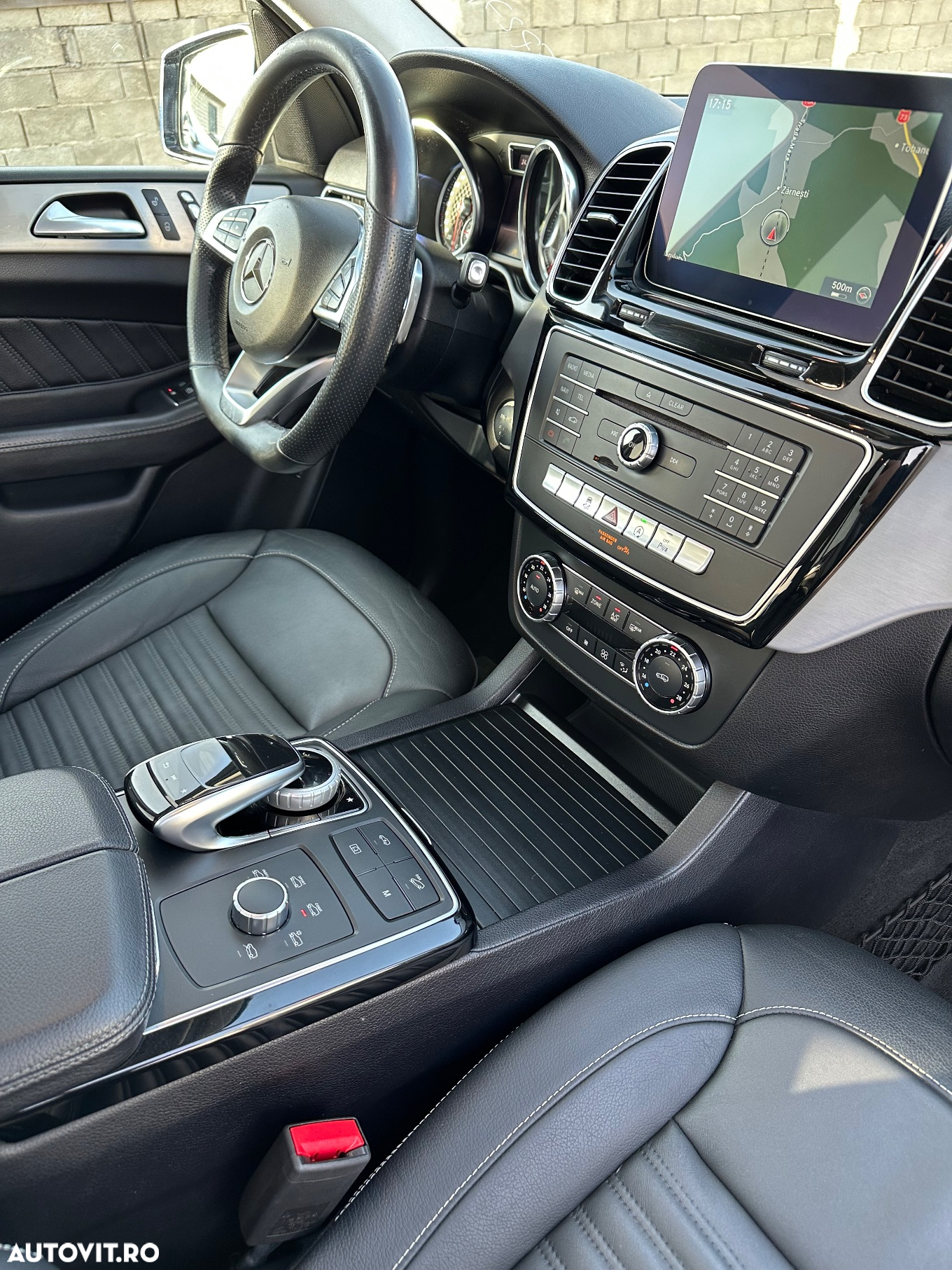 Mercedes-Benz GLE 250 d 4Matic 9G-TRONIC AMG Line - 18