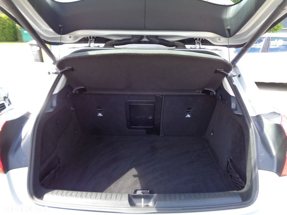 Mercedes-Benz GLA 180 7G-DCT Activity Edition - 15