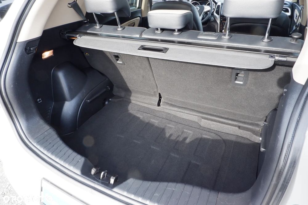 SsangYong/KGM Tivoli e-XDi 160 2WD Sapphire - 12