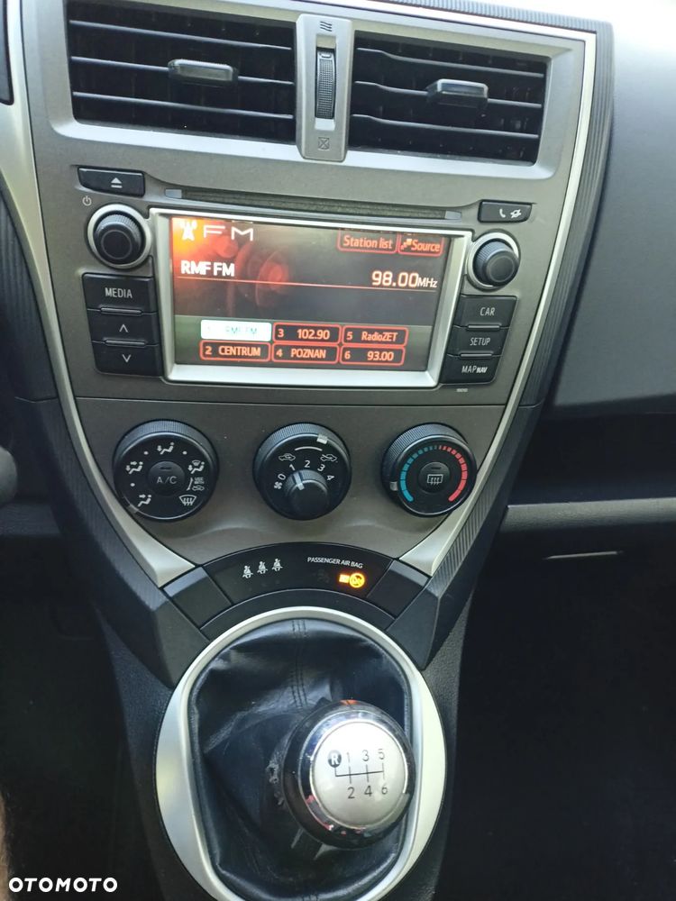 Toyota Verso S - 8