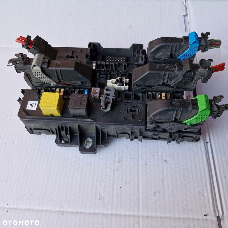 OPEL ASTRA H III ZAFIRA B SKRZYNKA BEZPIECZNIKÓW MODUŁ BSI 13206762 HK - 3