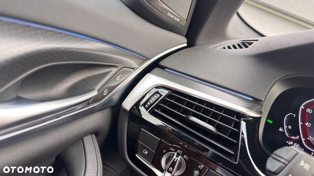 BMW Seria 5 530e M Sport sport - 27