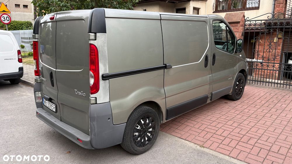Renault TRAFIC - 7