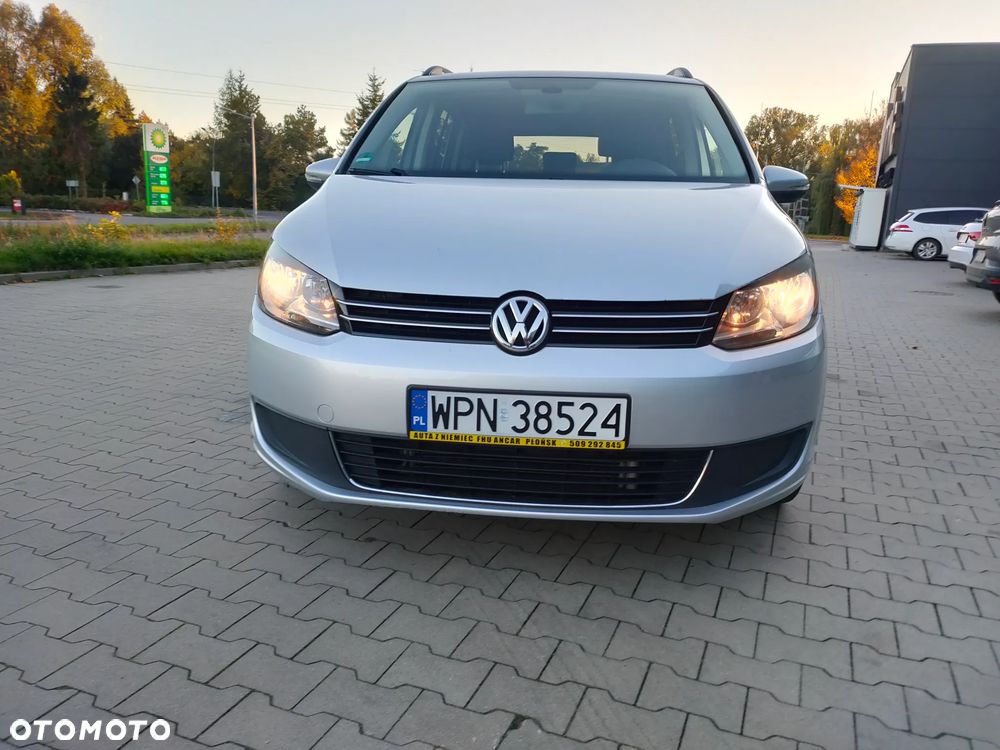 Volkswagen Touran 2013 photo 2