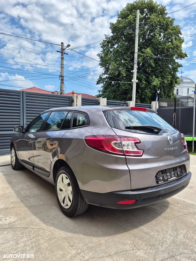 Renault Megane 1.5 dCi Expression - 8