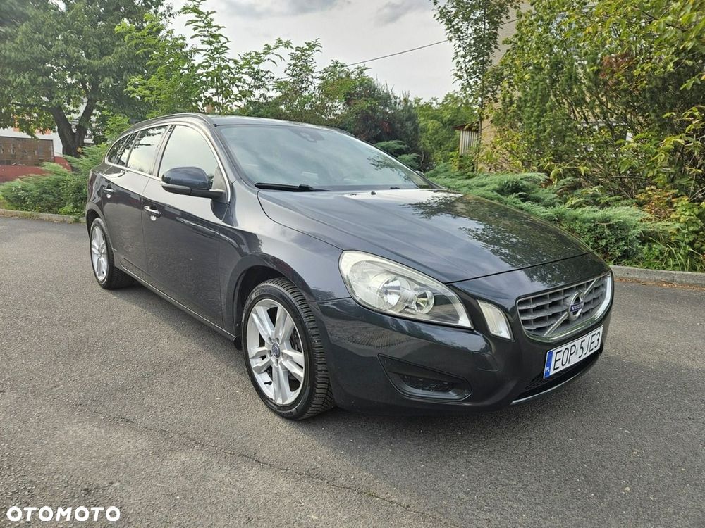 Volvo V60 D4 Geartronic Momentum - 6