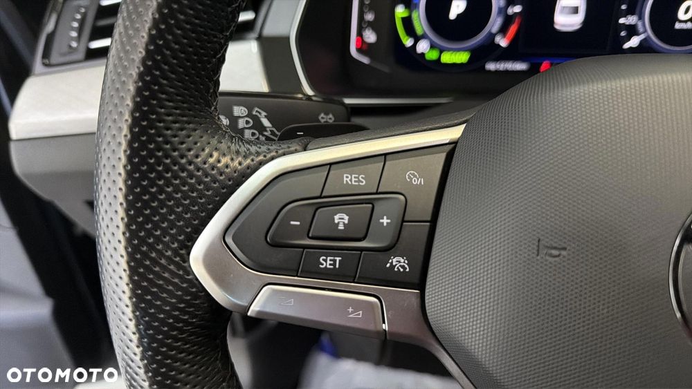 Volkswagen Passat 1.4 TSI Plug-In Hybrid GTE DSG - 23