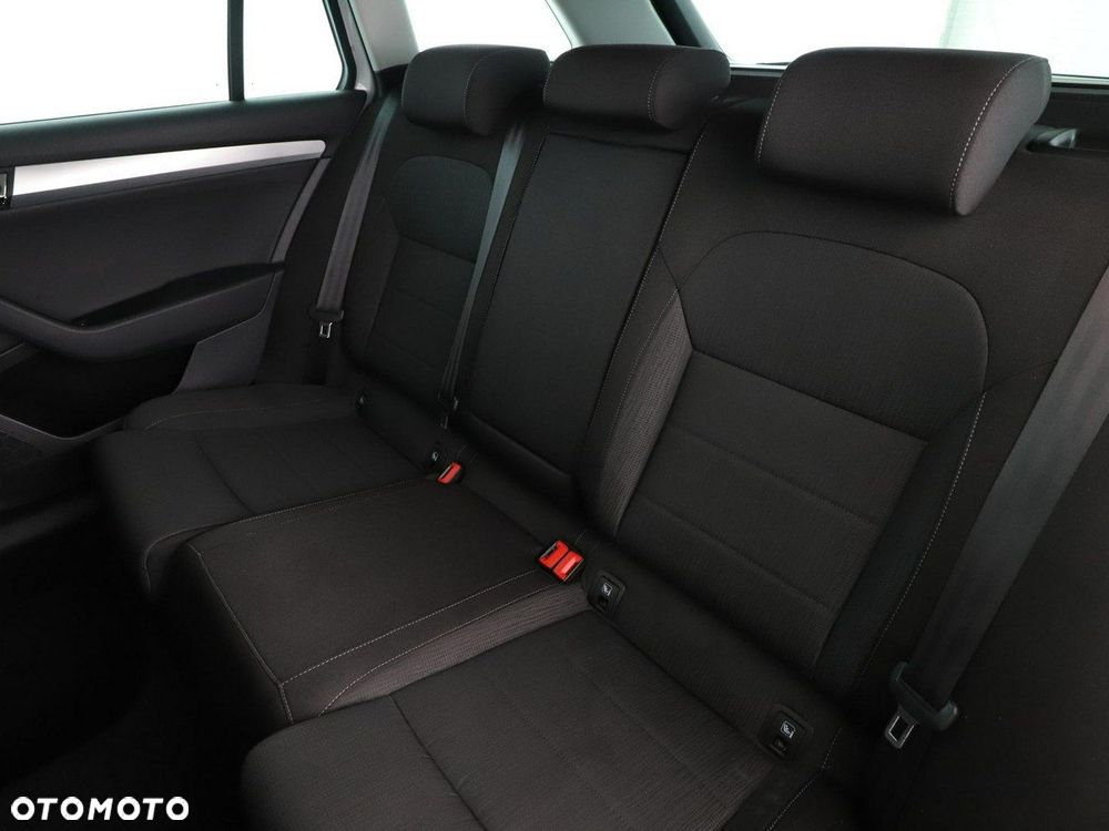 Skoda Superb 1.8 TSI Ambition DSG - 17