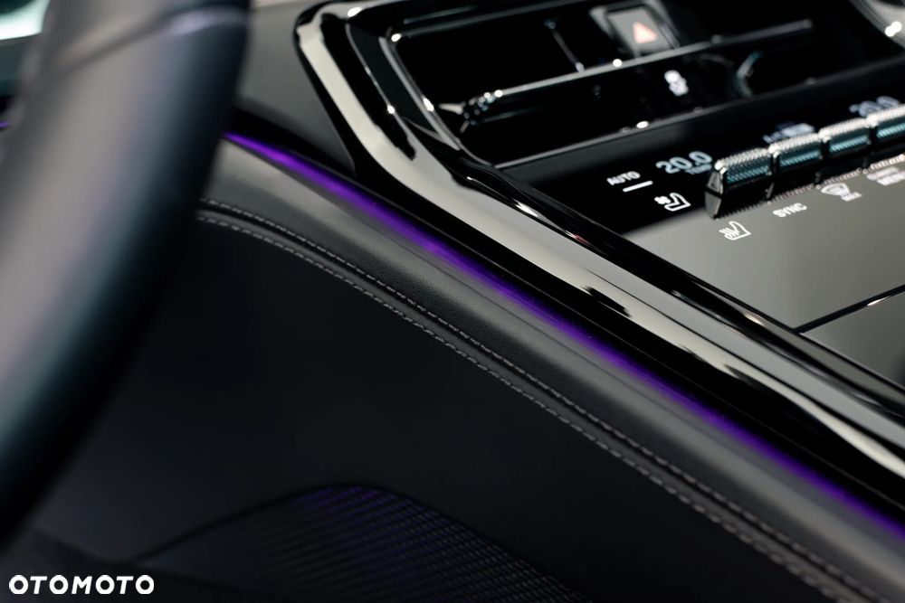 Porsche Panamera 4S E-Hybrid PHEV - 29
