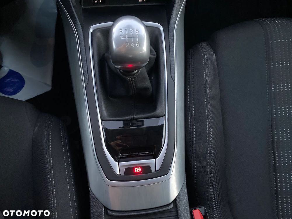 Peugeot 308 BlueHDi FAP 120 Stop&Start Active - 25