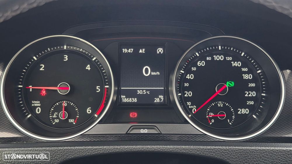 VW Golf 2.0 TDI GTD DSG - 23