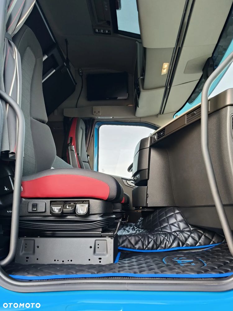 Volvo FH4 500 KM / EURO 6 / ZESTAW PRZESTRZENNY / KLIMA POSTOJOWA / - 26