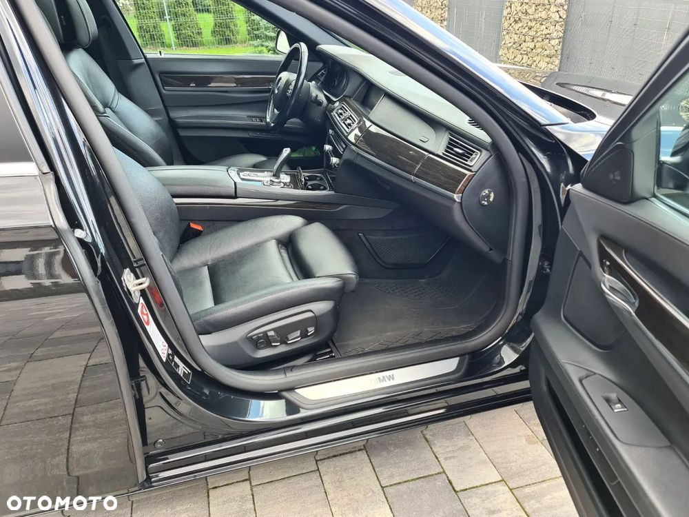 BMW Seria 7 730d - 14