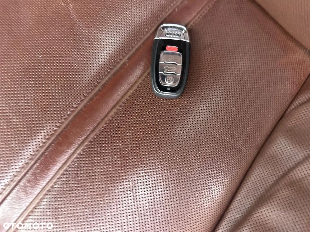 Audi A8 4.2 FSI L Quattro - 24