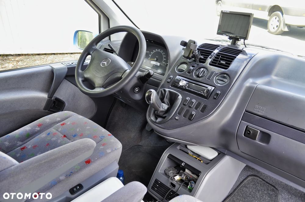 Mercedes-Benz Klasa V 220 CDI Trend - 3