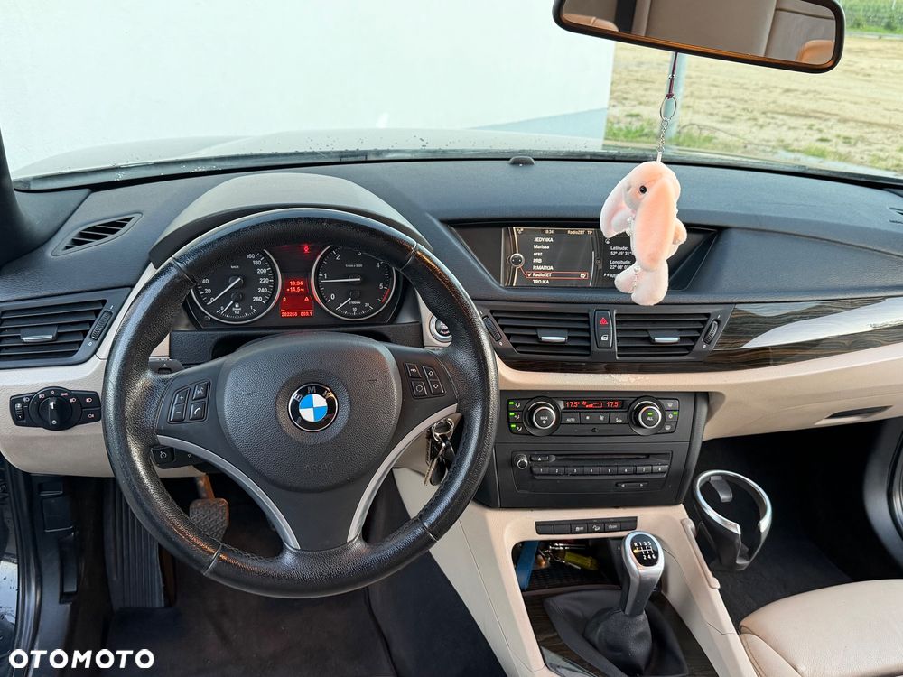 BMW X1 xDrive18d - 37