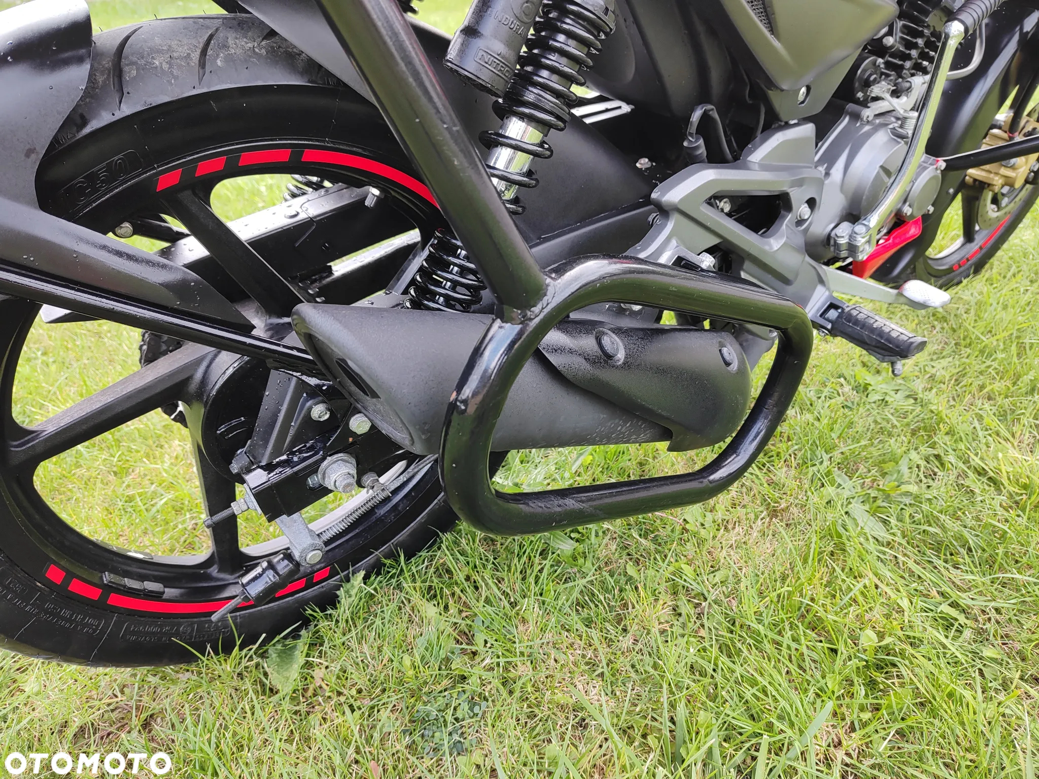 Bajaj Pulsar - 19